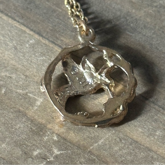 Vintage JJI signed hummingbird and ruby pendant necklace - Picture 8 of 8